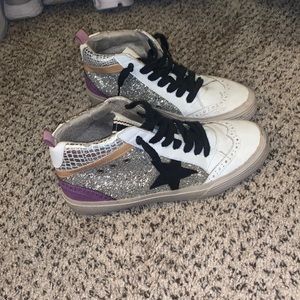 Shu shop sequin mid top sneakers! Size 8